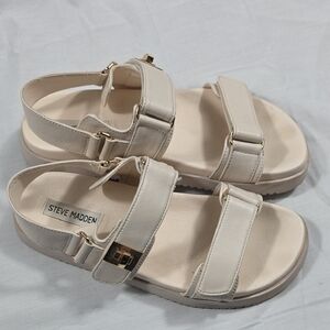 Steve Madden Cream Strappy Buckle Sandals